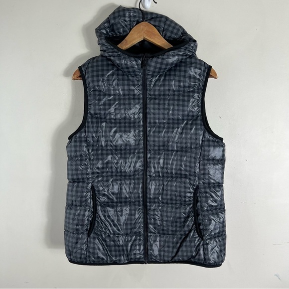 Uniqlo Women’s ULTRA LIGHT DOWN Hooded VEST Size Large Grey Black Checkered - Picture 1 of 10